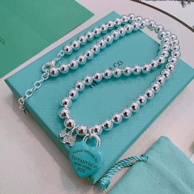 T*f*ny necklaces